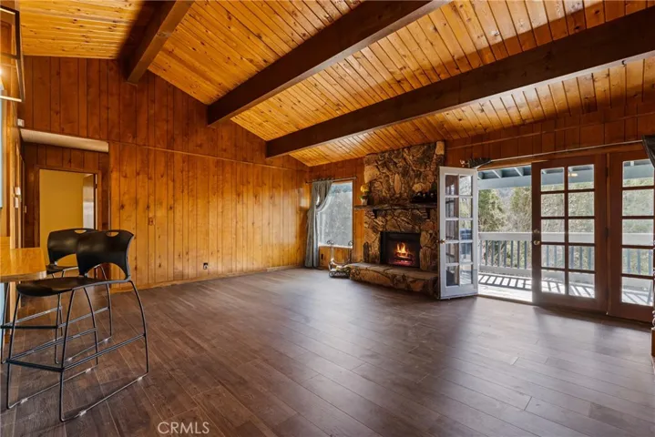 23771 Zuger Dr, Crestline, California 92325