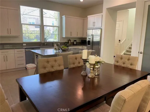 259 Radial, Irvine, California 92618