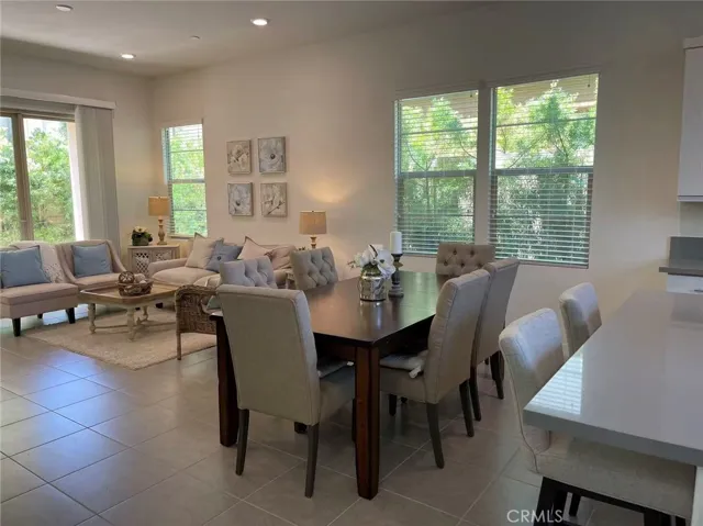 259 Radial, Irvine, California 92618