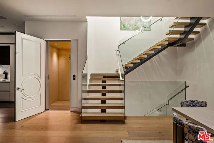1845 Coldwater Canyon Drive, Beverly Hills, California 90210
