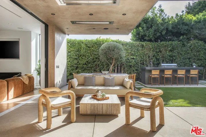 1845 Coldwater Canyon Drive, Beverly Hills, California 90210