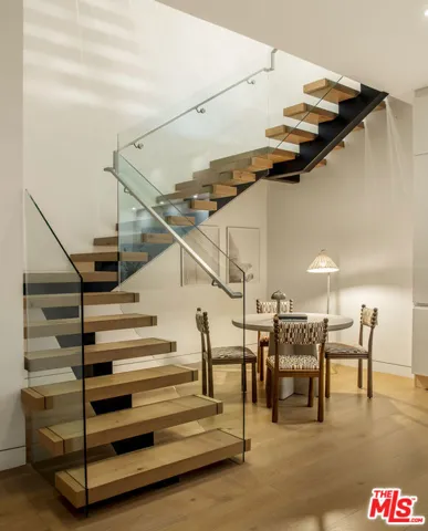 1845 Coldwater Canyon Drive, Beverly Hills, California 90210