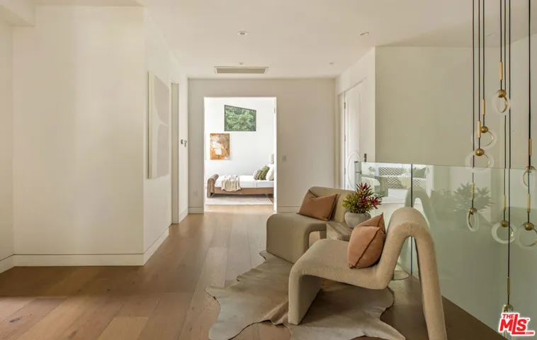 1845 Coldwater Canyon Drive, Beverly Hills, California 90210