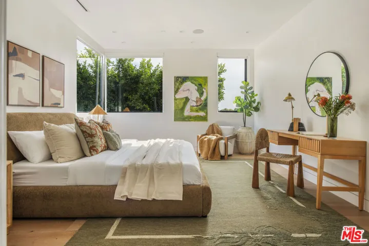 1845 Coldwater Canyon Drive, Beverly Hills, California 90210