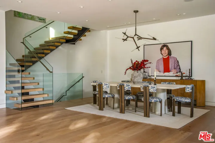 1845 Coldwater Canyon Drive, Beverly Hills, California 90210