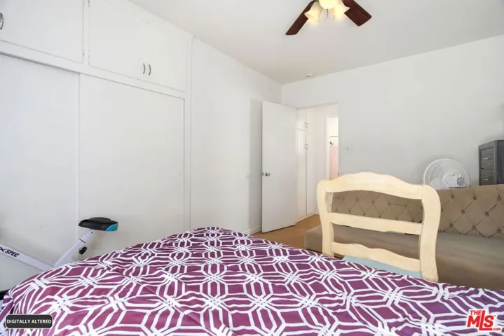 2018 W Glenoaks Boulevard, Glendale, California 91201