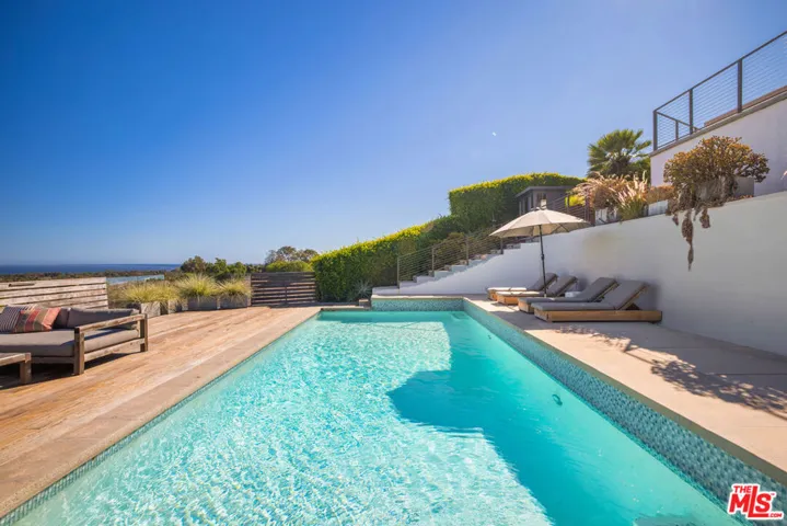 6271 Zuma Mesa Drive, Malibu, California 90265