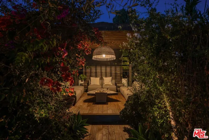 6271 Zuma Mesa Drive, Malibu, California 90265