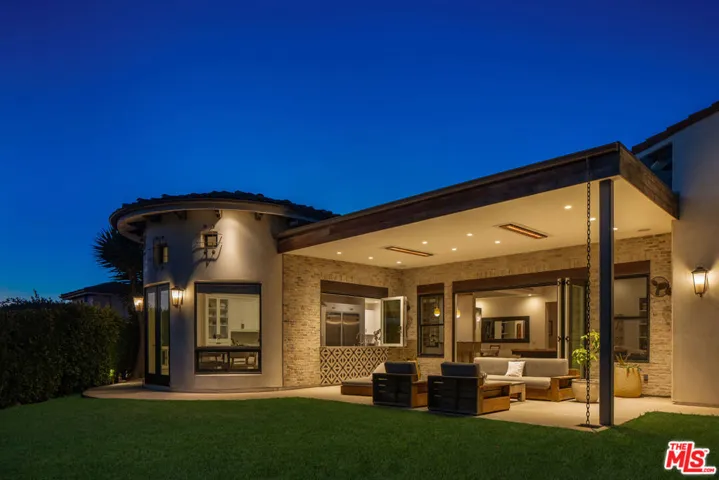 6271 Zuma Mesa Drive, Malibu, California 90265
