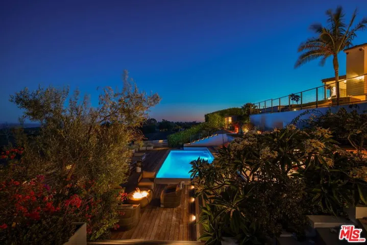 6271 Zuma Mesa Drive, Malibu, California 90265