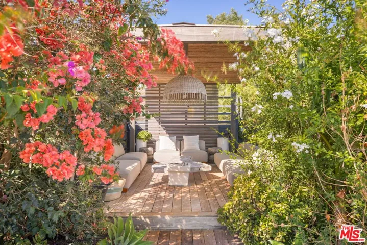 6271 Zuma Mesa Drive, Malibu, California 90265