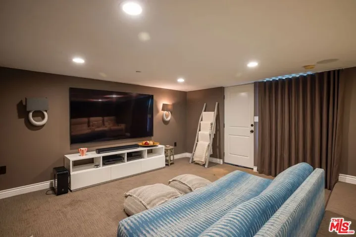 6271 Zuma Mesa Drive, Malibu, California 90265