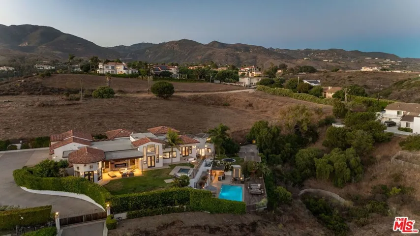 6271 Zuma Mesa Drive, Malibu, California 90265