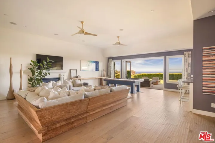 6271 Zuma Mesa Drive, Malibu, California 90265