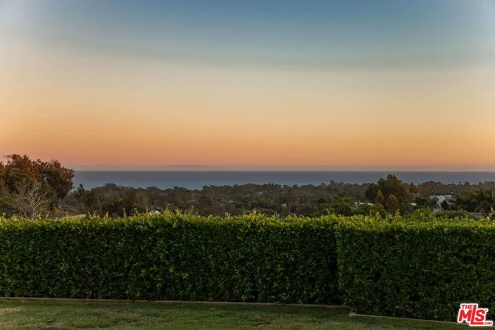 6271 Zuma Mesa Drive, Malibu, California 90265