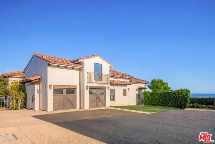6271 Zuma Mesa Drive, Malibu, California 90265