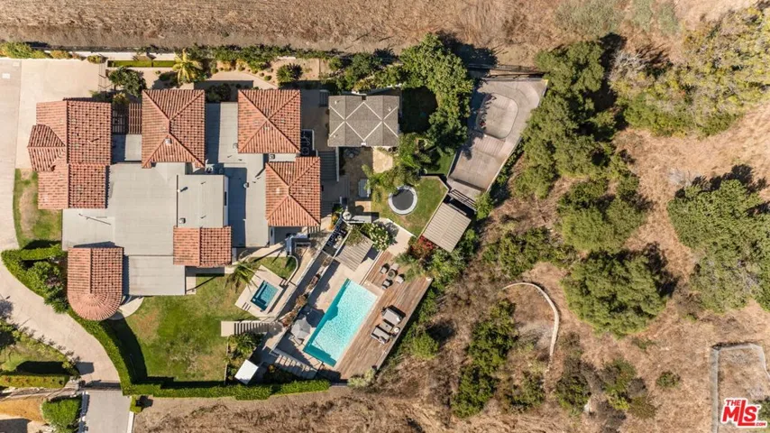 6271 Zuma Mesa Drive, Malibu, California 90265