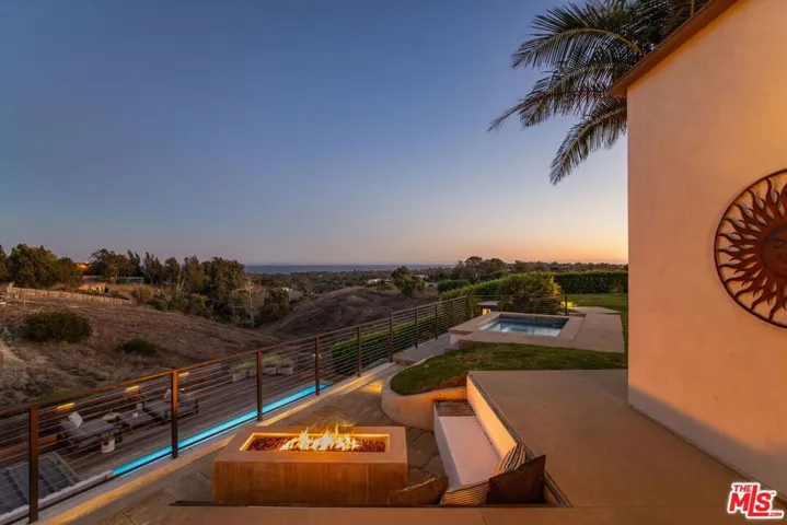 6271 Zuma Mesa Drive, Malibu, California 90265