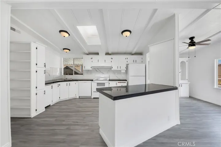24425 Woolsey Canyon Road 160, West Hills, California 91304