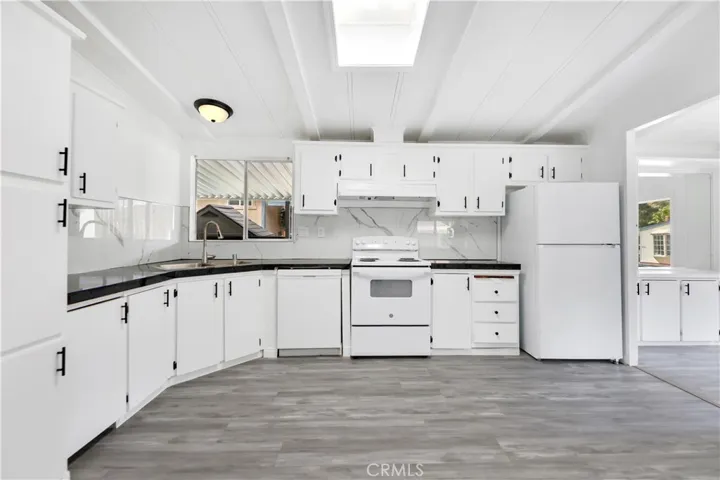 24425 Woolsey Canyon Road 160, West Hills, California 91304