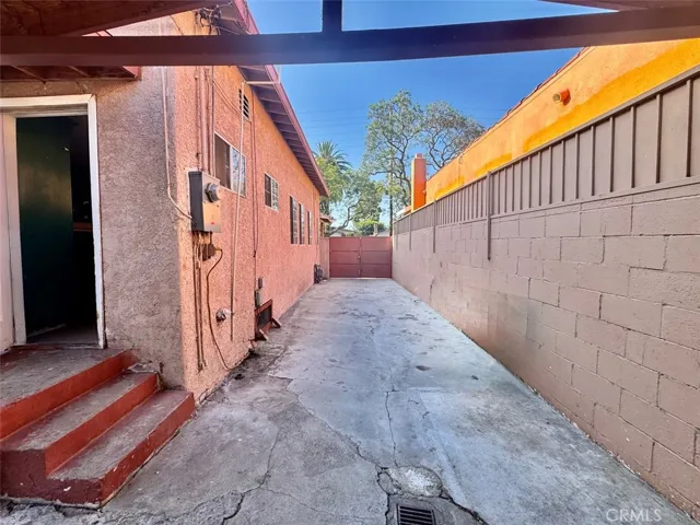 416 E 91st, Los Angeles, California 90003