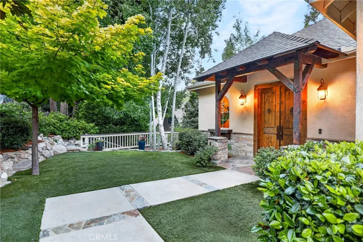 27360 Elmwood, Lake Arrowhead, California 92352