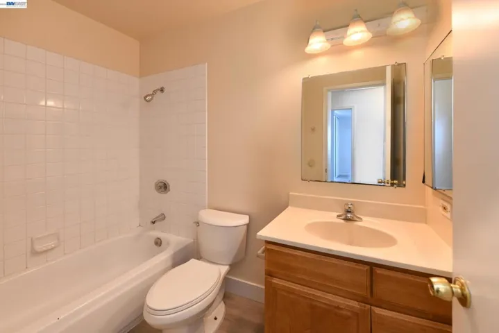 2716 Adeline St, Oakland, California 94607