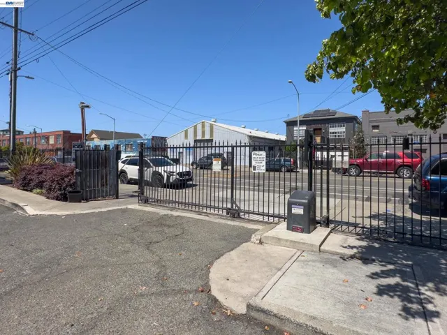 2716 Adeline St, Oakland, California 94607