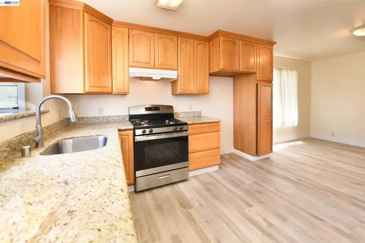 2716 Adeline St, Oakland, California 94607