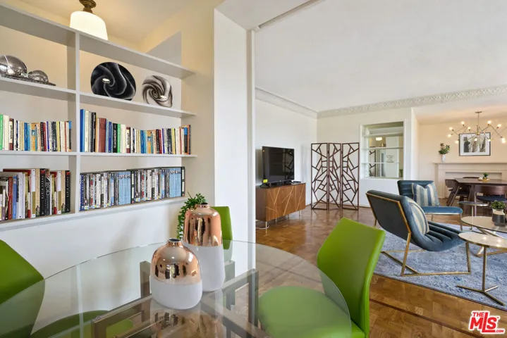 450 N Rossmore Avenue, Los Angeles, California 90004