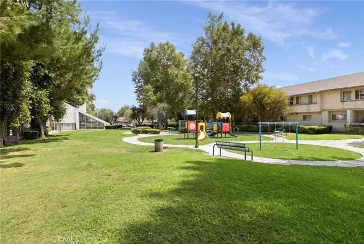 7641 Reseda Boulevard 126, Reseda, California 91335