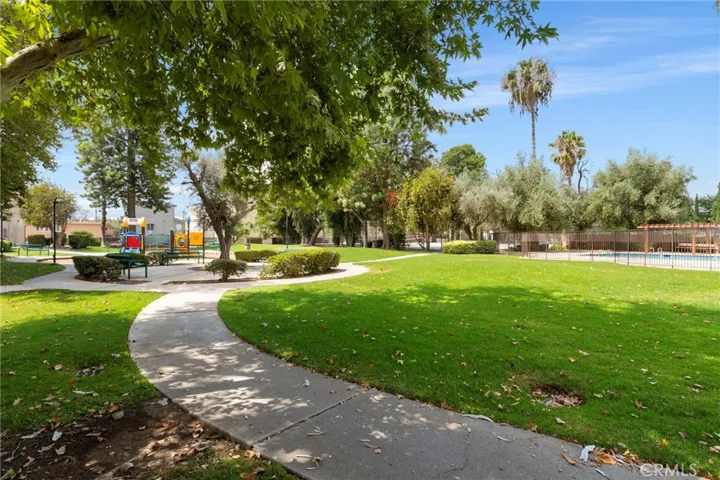 7641 Reseda Boulevard 126, Reseda, California 91335