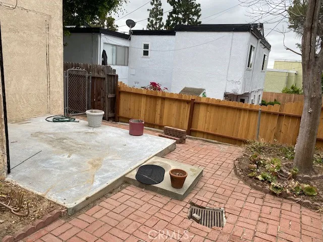 5421 S La Cienega Avenue, Los Angeles, California 90056