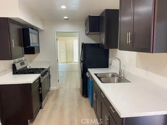 5421 S La Cienega Avenue, Los Angeles, California 90056