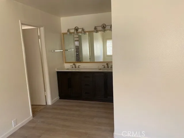 5421 S La Cienega Avenue, Los Angeles, California 90056