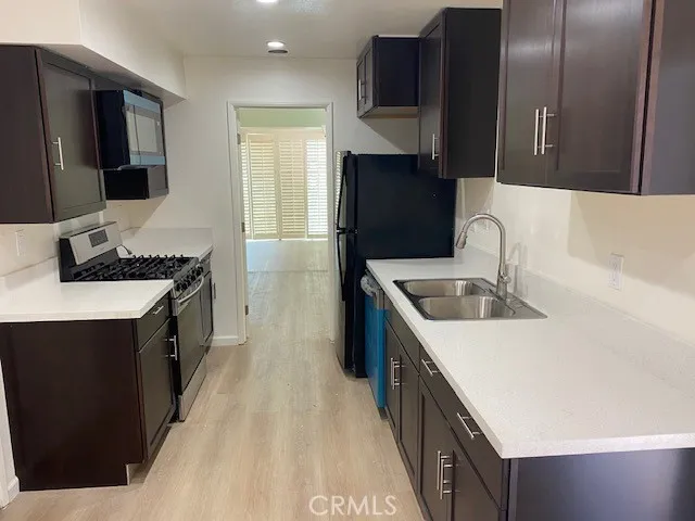 5421 S La Cienega Avenue, Los Angeles, California 90056