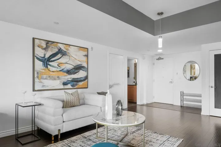 875 G St 512, San Diego, California 92101