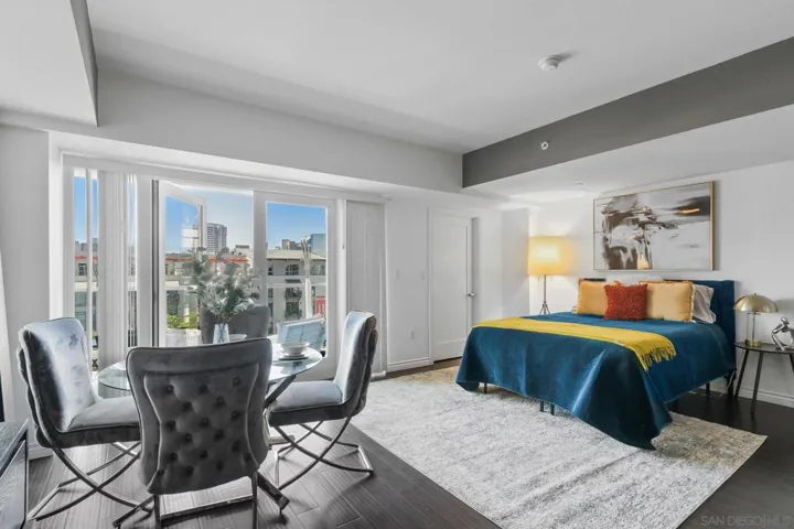 875 G St 512, San Diego, California 92101