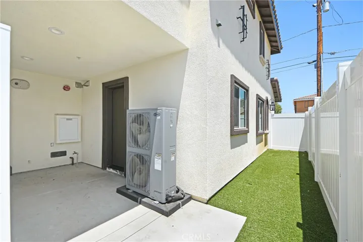 16385 Valencia Avenue 2, Fontana, California 92335