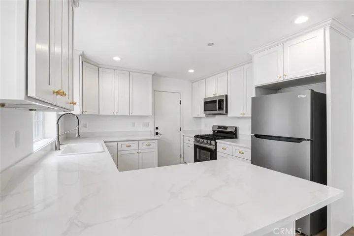 16385 Valencia Avenue 2, Fontana, California 92335