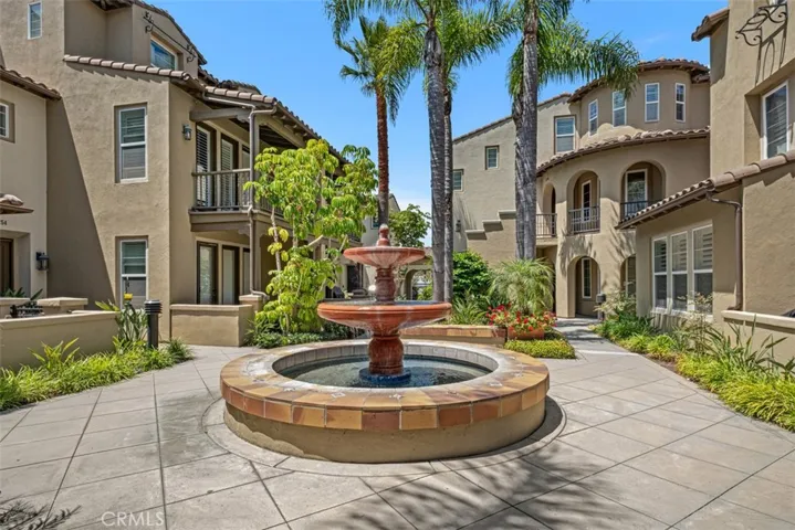 21265 Baeza Circle, Huntington Beach, California 92648