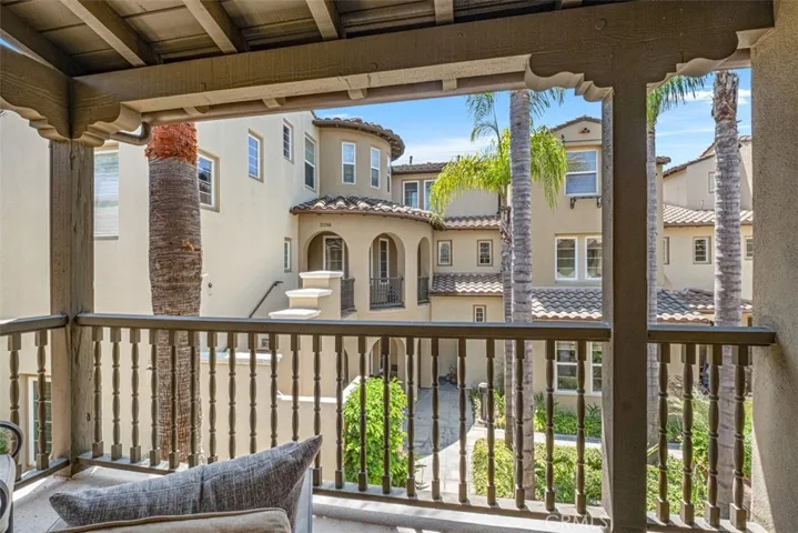 21265 Baeza Circle, Huntington Beach, California 92648