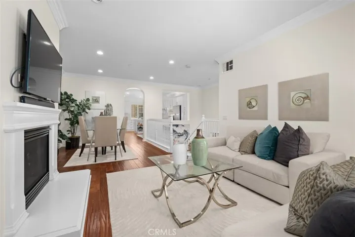 21265 Baeza Circle, Huntington Beach, California 92648