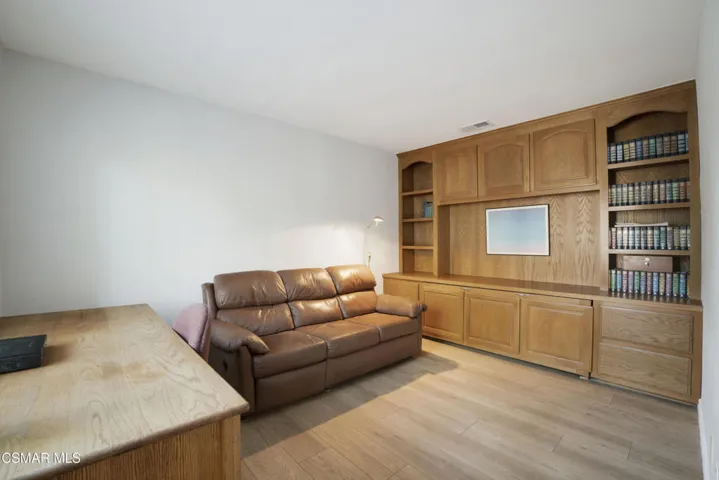 619 Calle Seguro, Oak Park -HsHProd-24