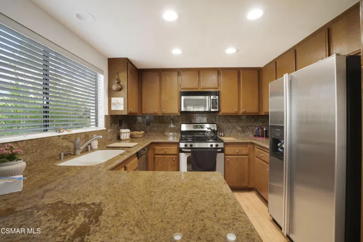 619 Calle Seguro, Oak Park -HsHProd-22