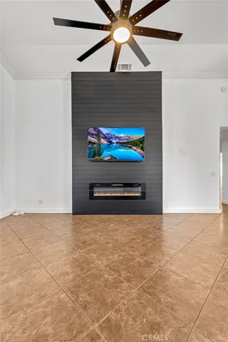 7592 Redwood Avenue, Hesperia, California 92345