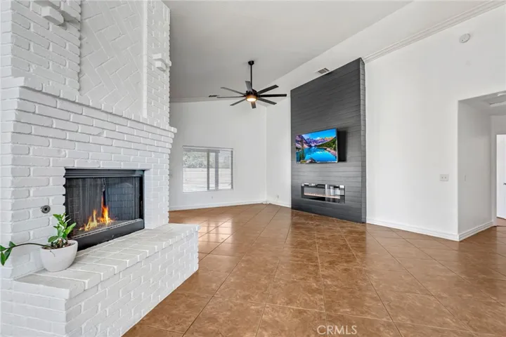 7592 Redwood Avenue, Hesperia, California 92345