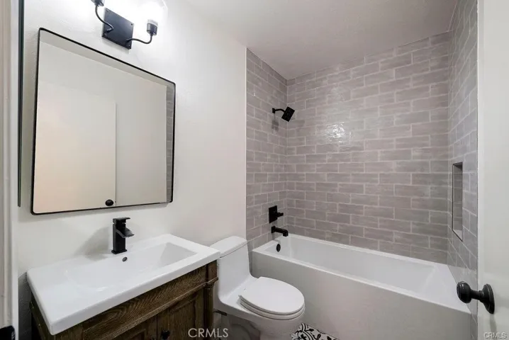 19 Vista Colinas, Rancho Santa Margarita, California 92688