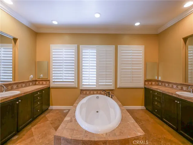 8203 Soft Winds, Corona, California 92883