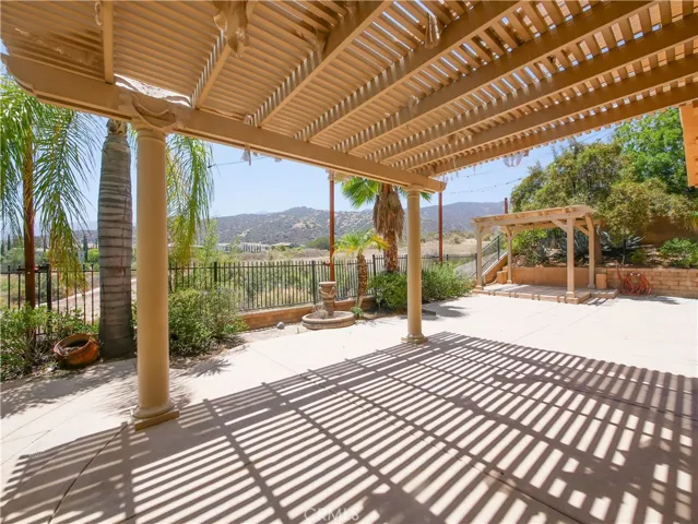 8203 Soft Winds, Corona, California 92883